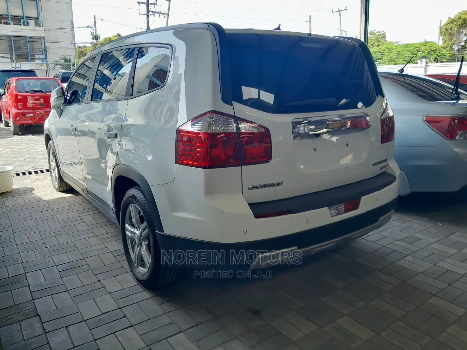 Chevrolet Orlando 2016 White