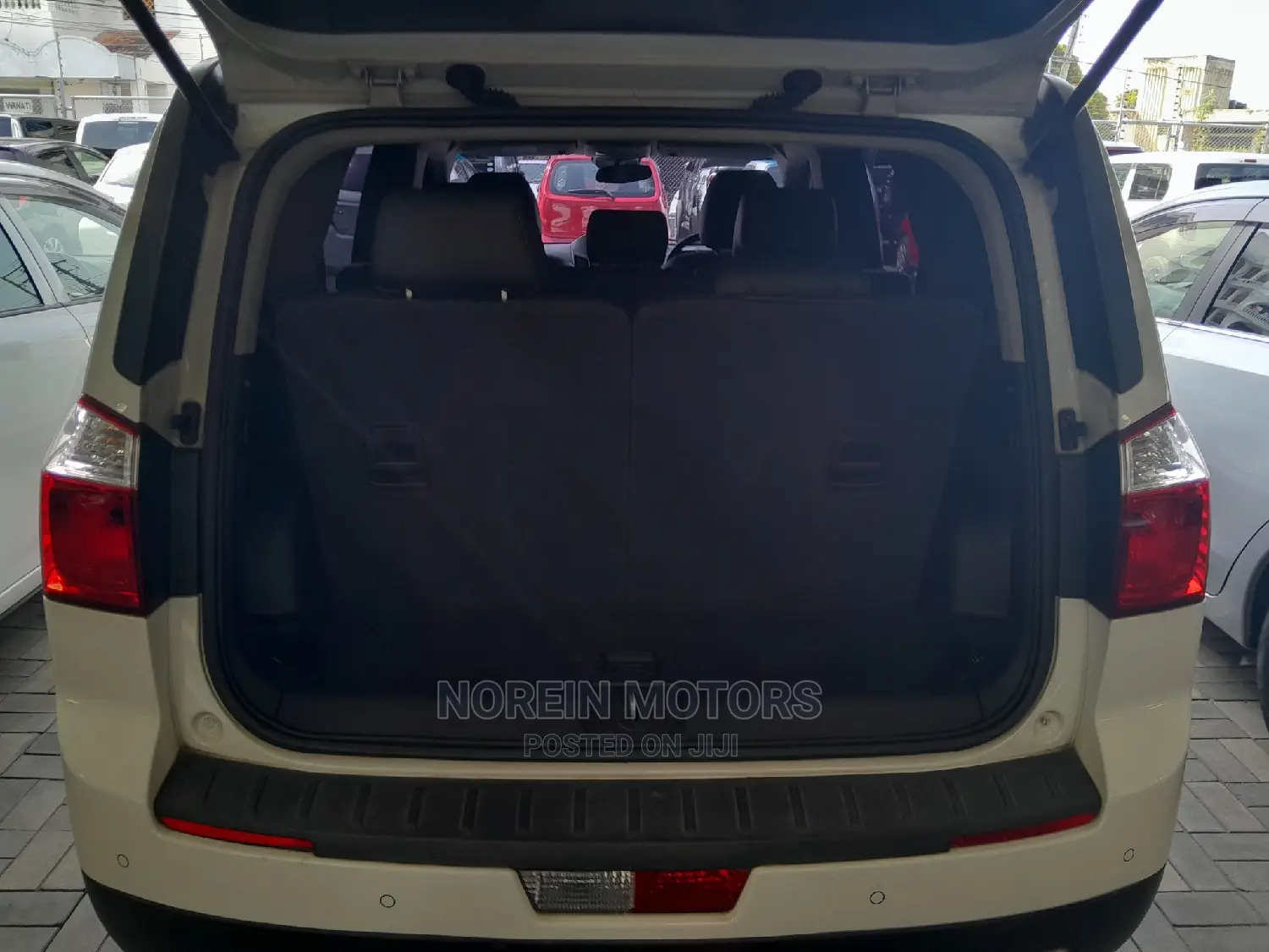 Chevrolet Orlando 2016 White