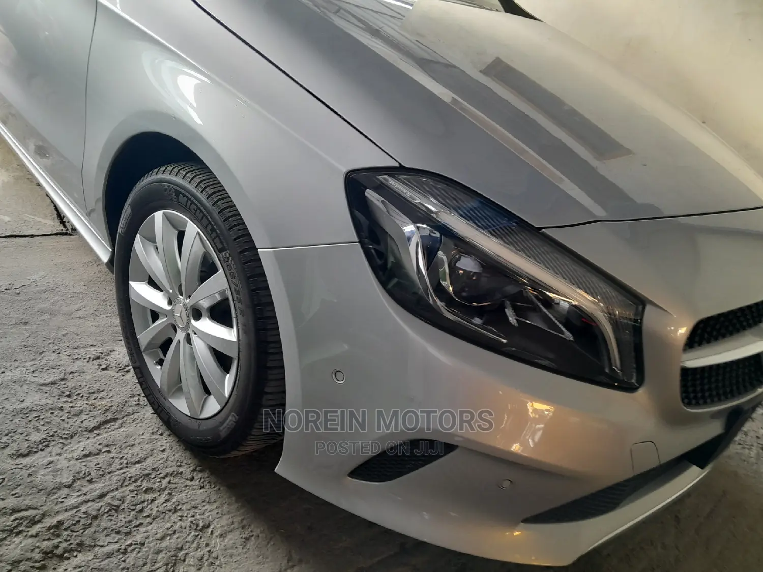 Mercedes-Benz A-Class 2016 Silver