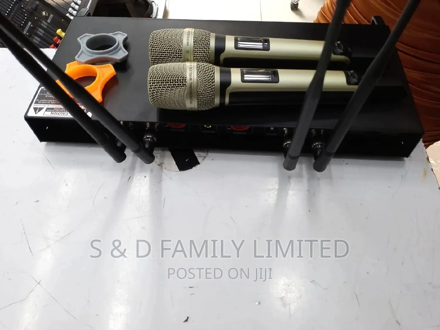 SKM 9000 Wireless Microphone