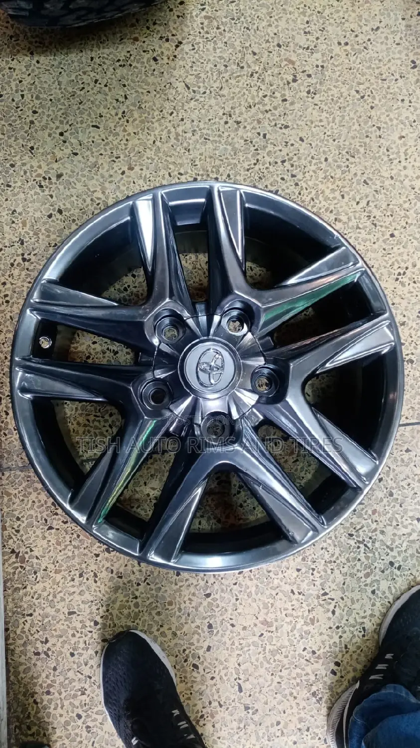 Grey V8 Rims 18 Inch Set