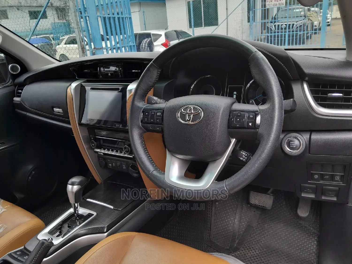 Toyota Fortuner 2015 Silver