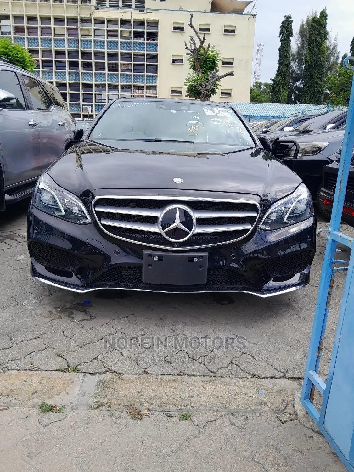 Mercedes-Benz E250 2016 Black