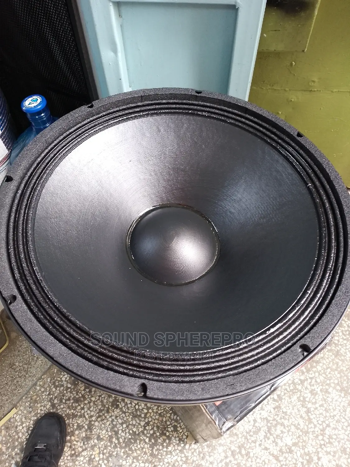 NR 18az-600a Naked Bass Speaker