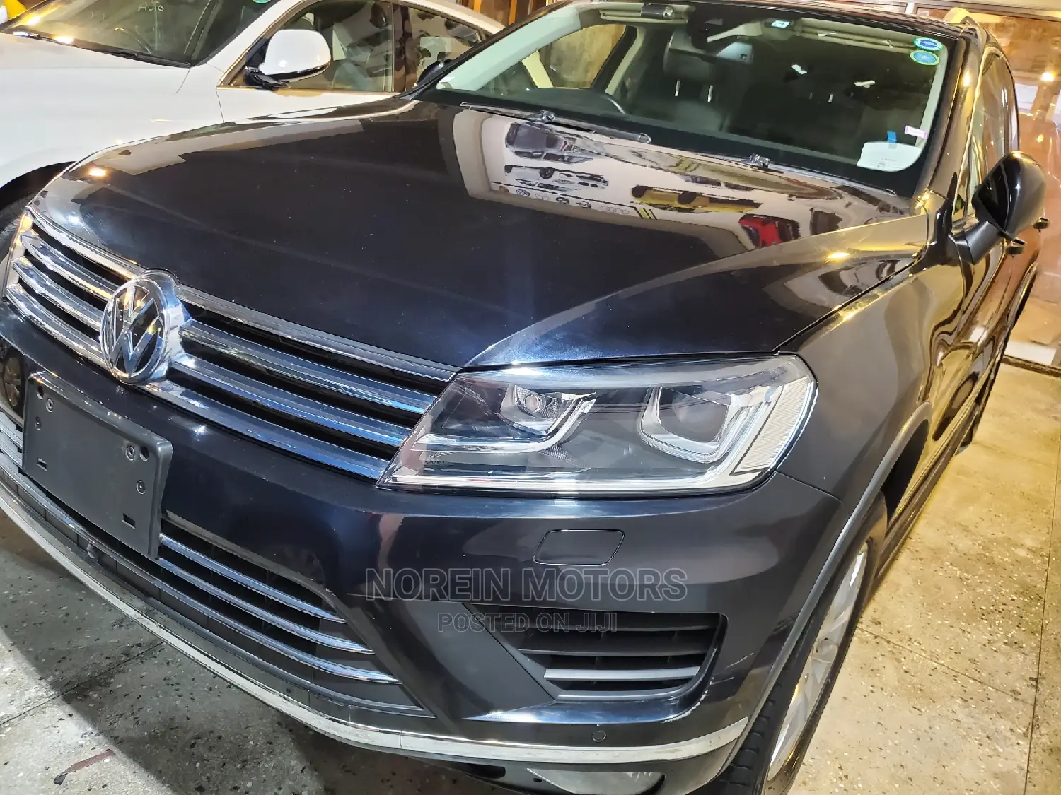 Volkswagen Touareg 2016 Gray
