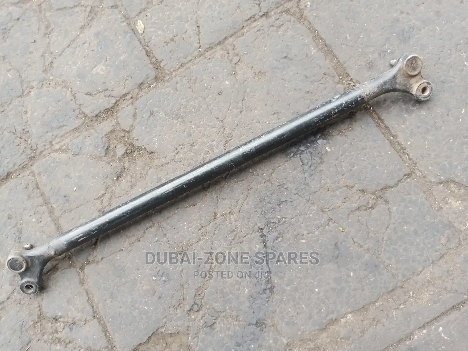 Nissan Hardbody 4-Wheel Drive Track/Centre/Main Tie Rod.