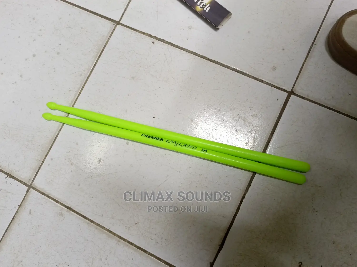 Plastic Drumsticks Green,