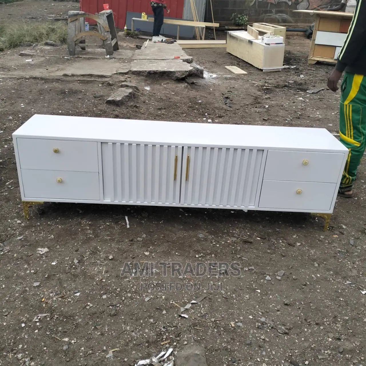 White Tv Stand (6ft) With Golden Stands