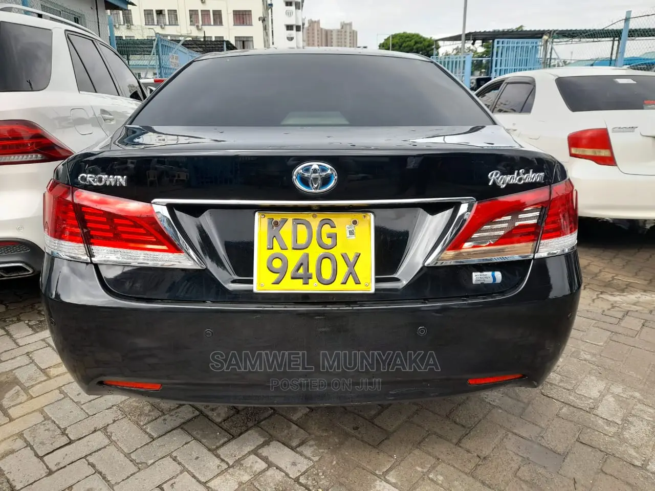 Toyota Crown Majesta 2.5 AWD Hybrid 2015 Black