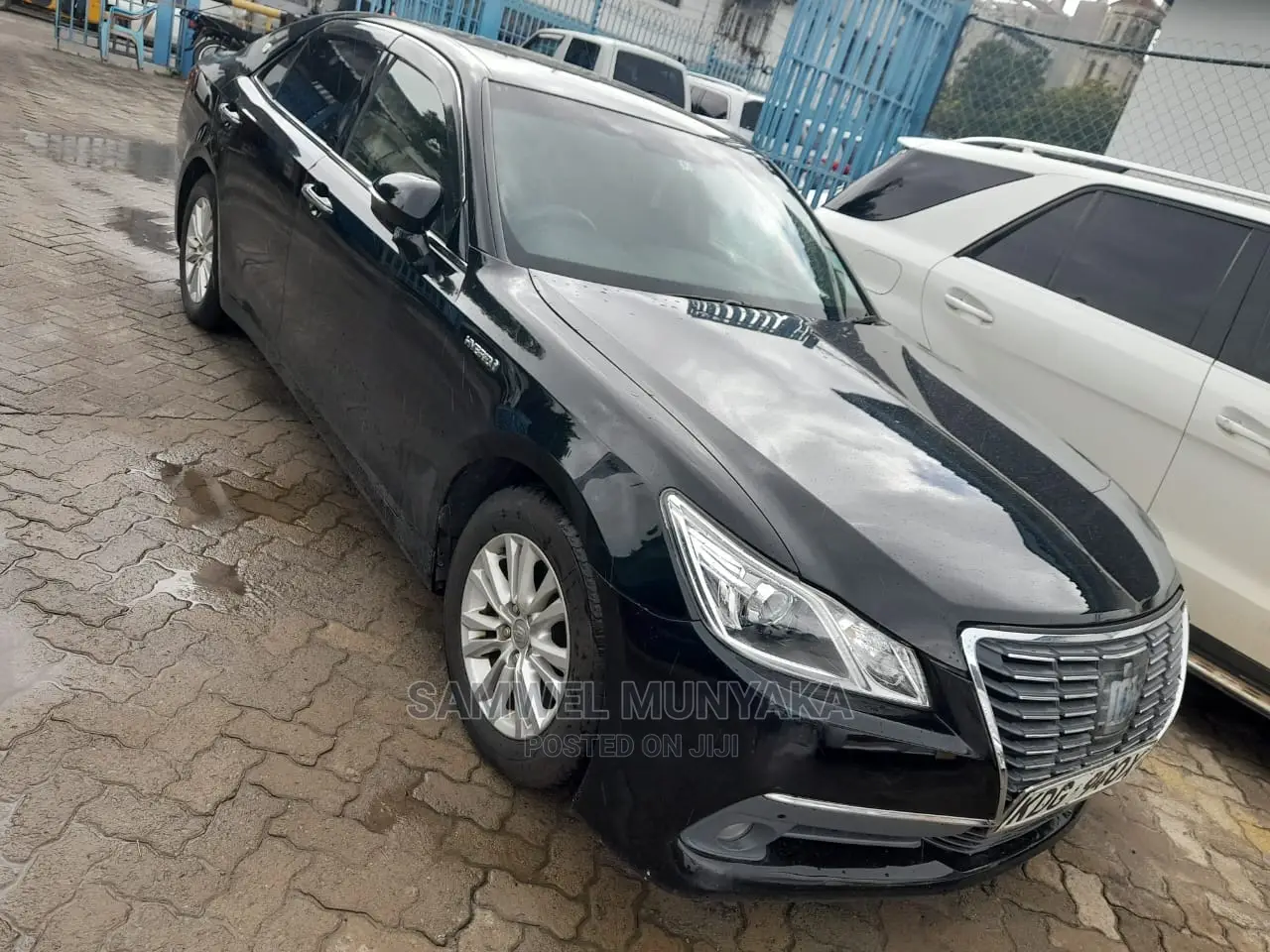 Toyota Crown Majesta 2.5 AWD Hybrid 2015 Black