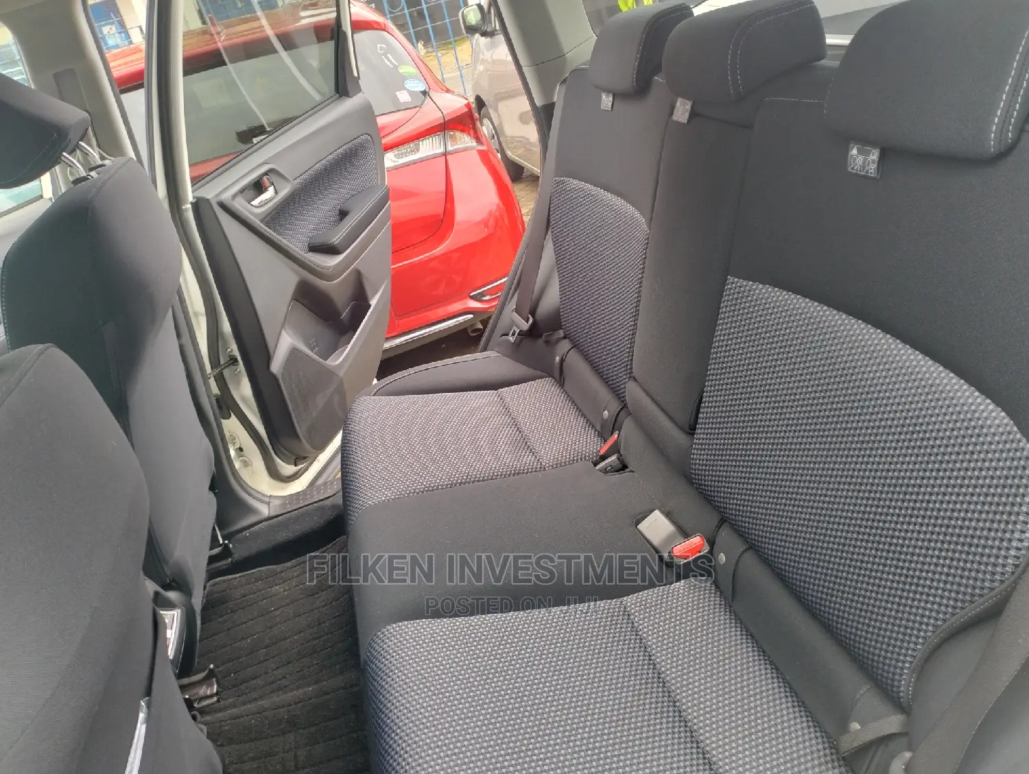 Subaru Forester 2018 White