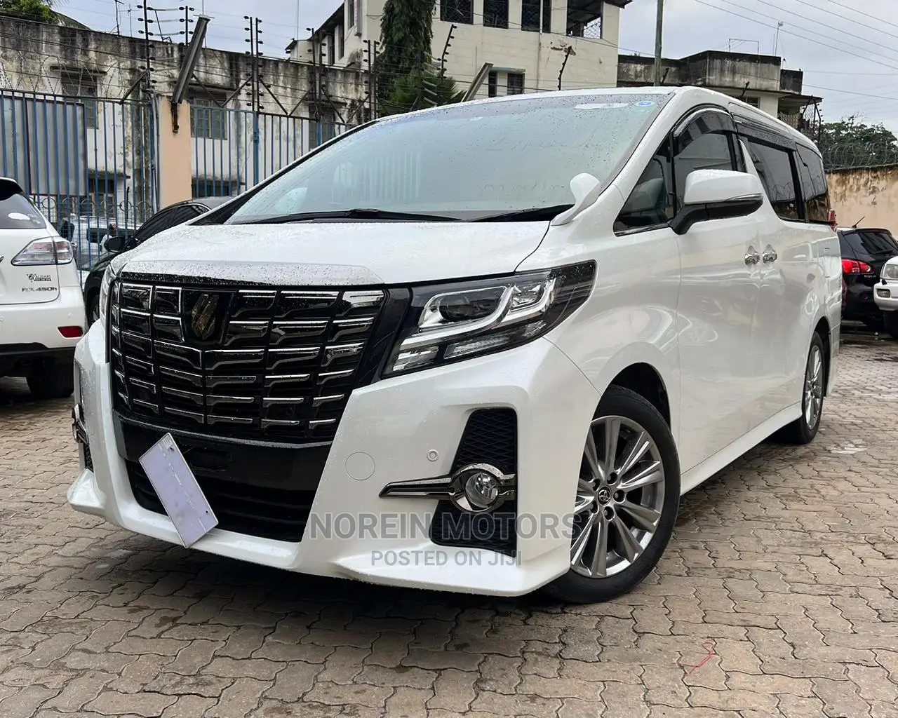 Toyota Alphard 2017 Pearl