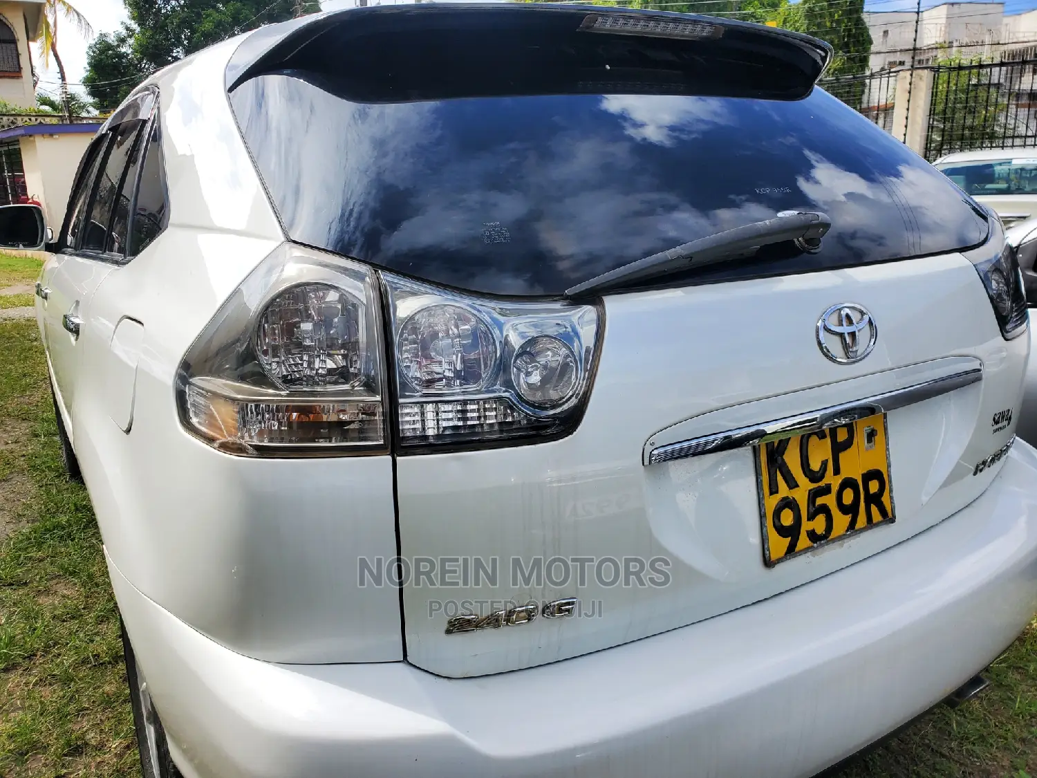 Toyota Harrier 2012 Pearl