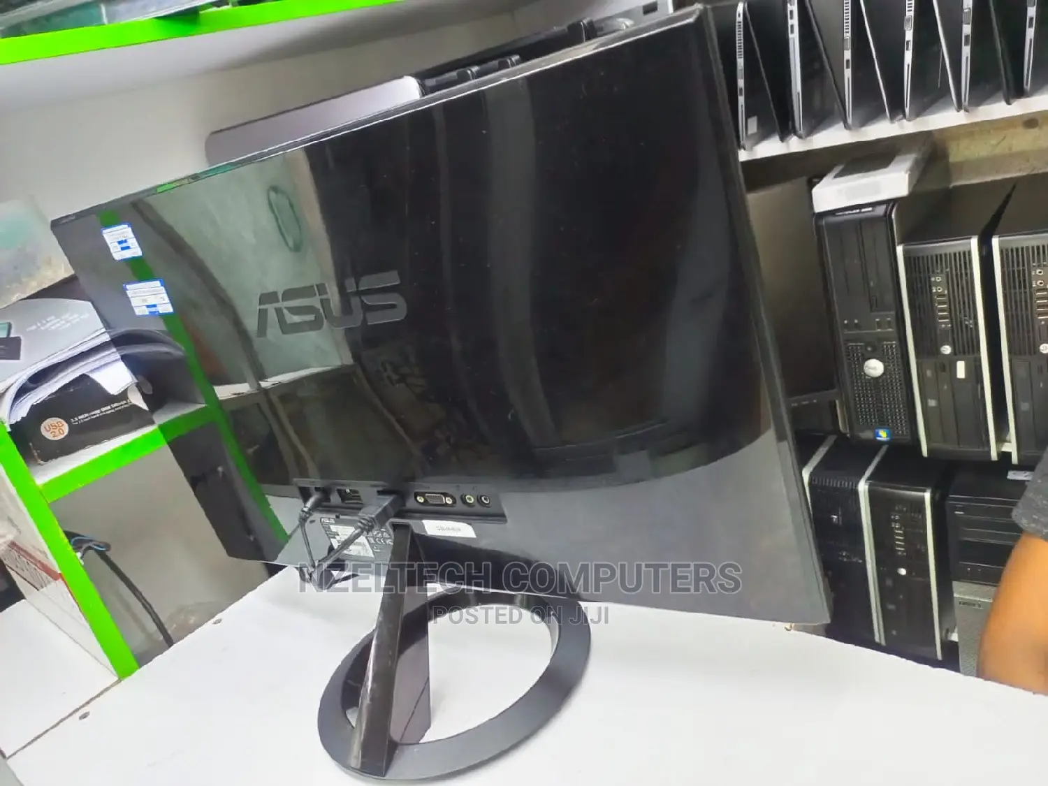 Asus Edge to Edge Monitor