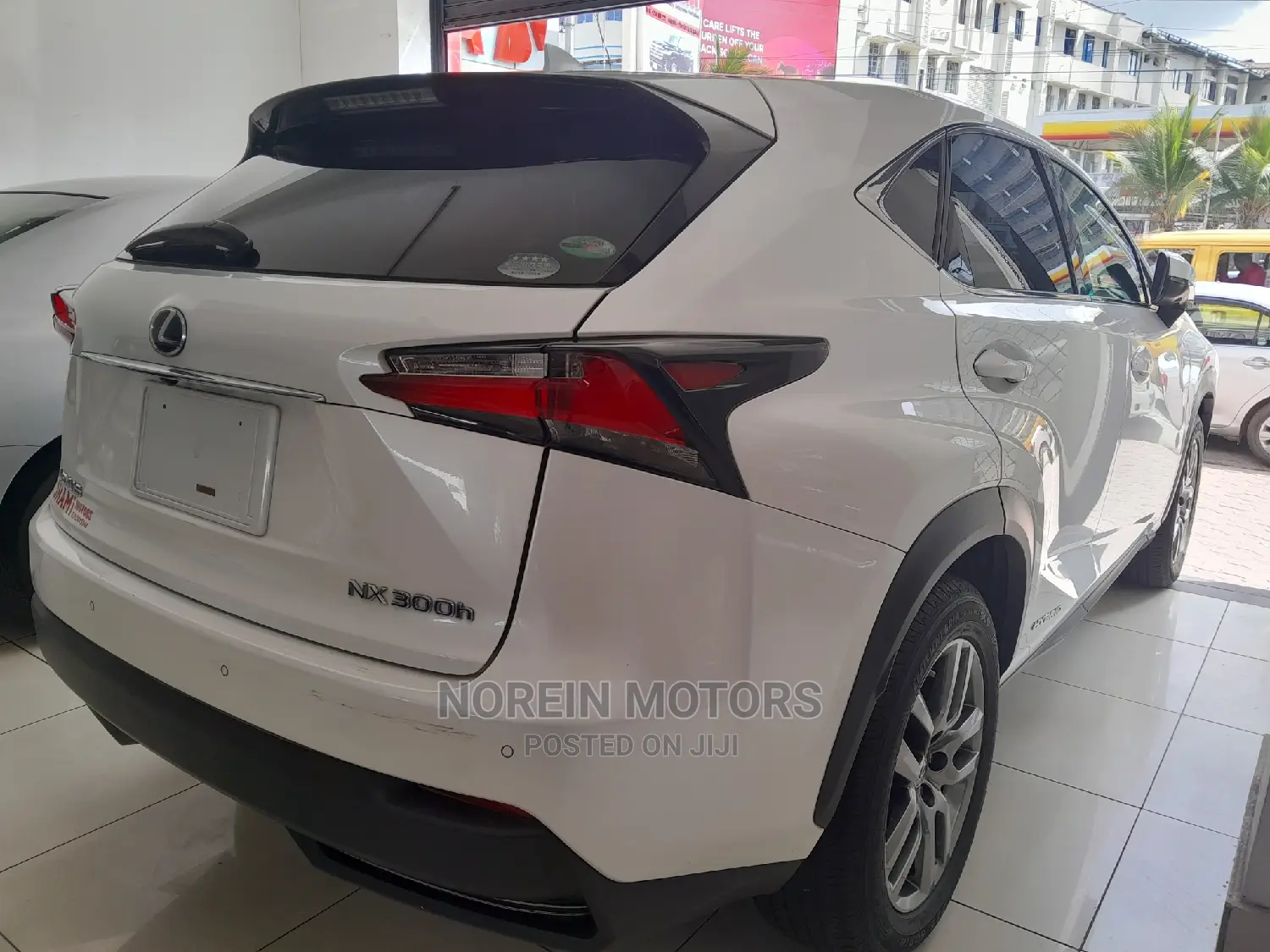 Lexus NX 300h AWD 2015 White