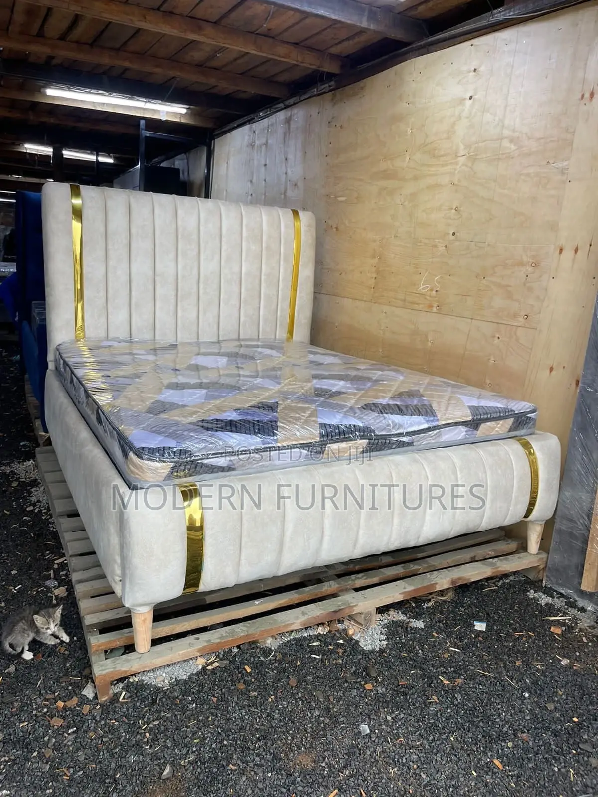 5/6 Modern Bed