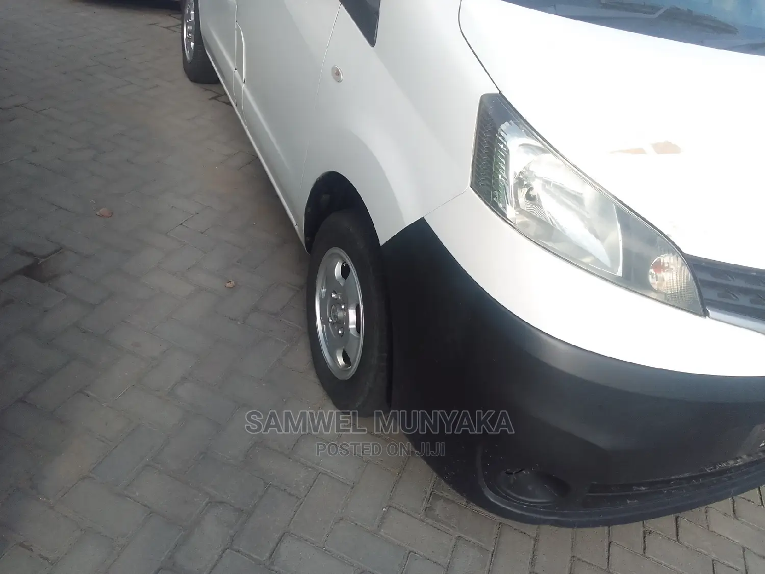 Nissan NV200 SV 2016 White