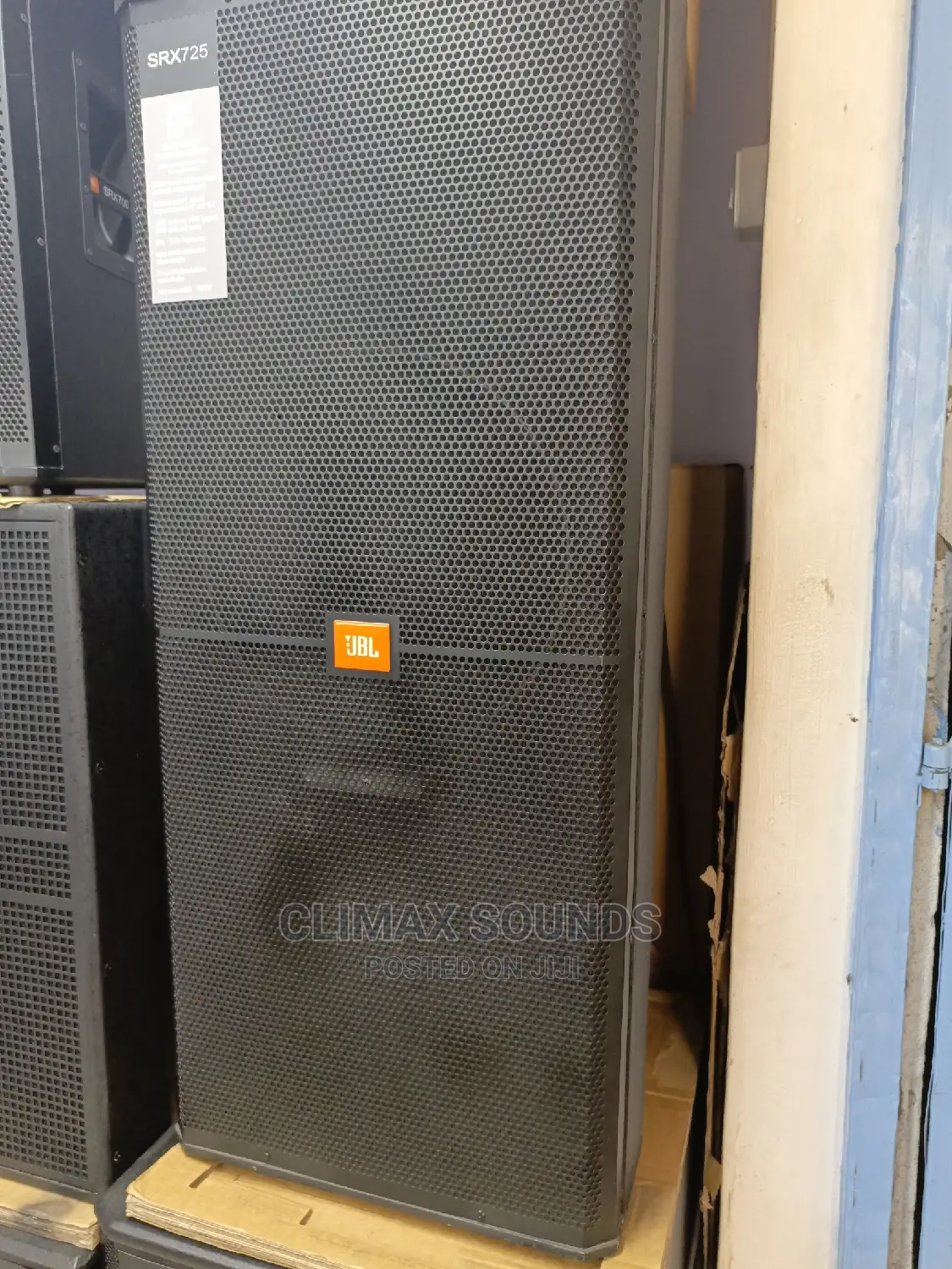 Full Range Speakers JBL SRX 725
