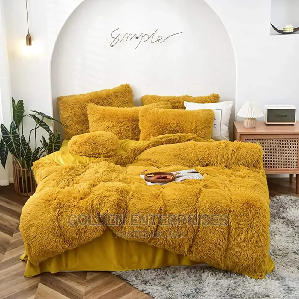 Yellow Fluffy Duvet With 1 Bedsheet and 4 Pillowcases