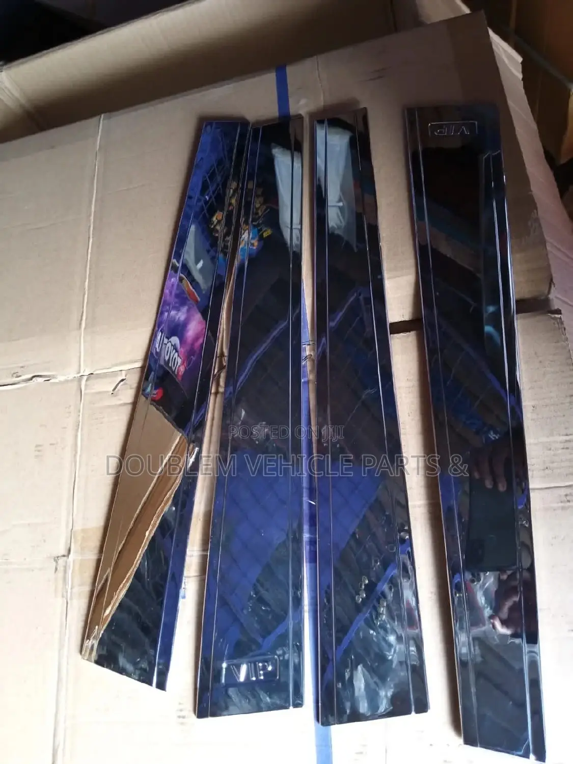 Universal VIP Silver Chrome Shiny Moulding Assorted Vehicles