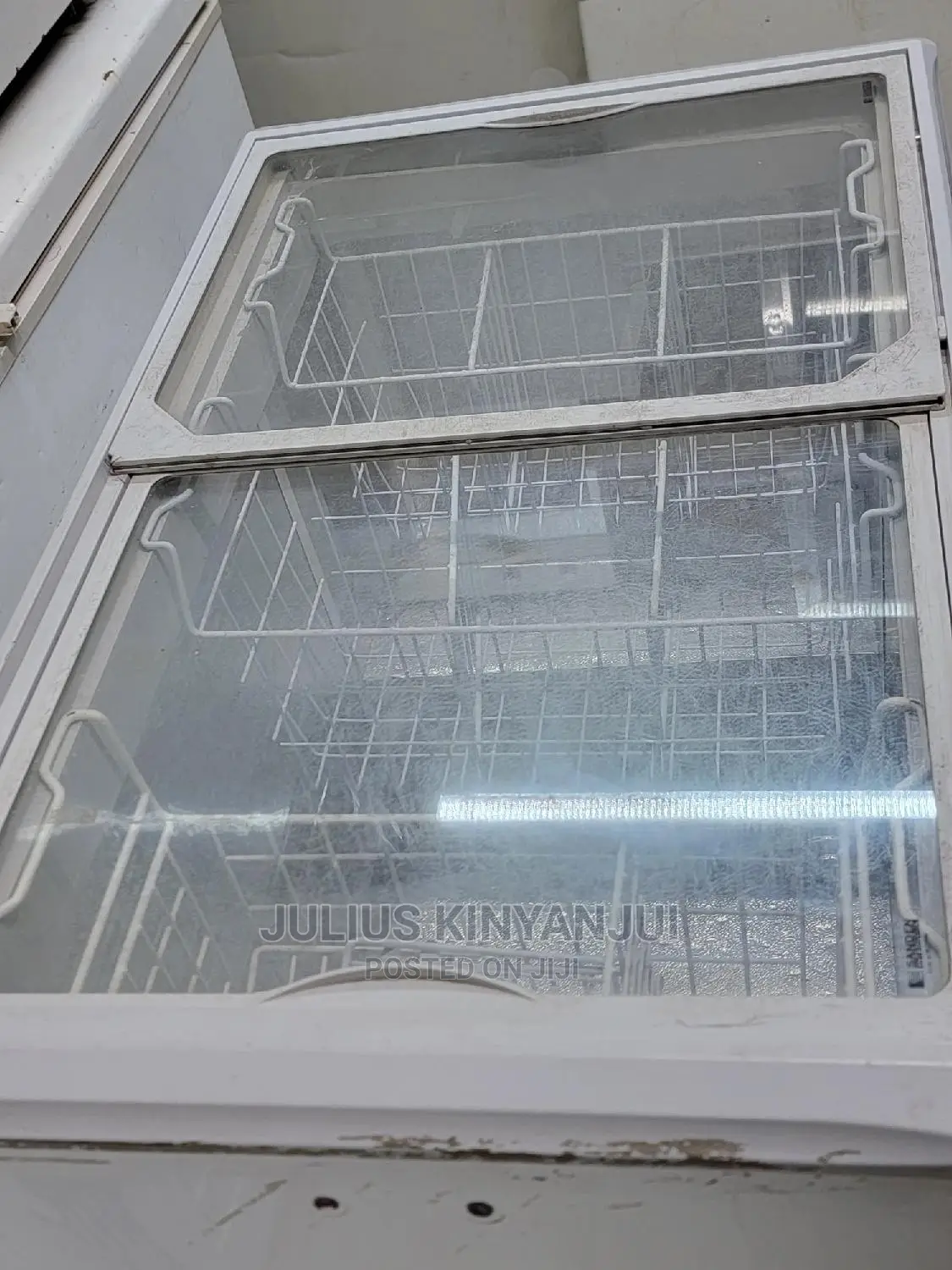 Display Freezer 320L