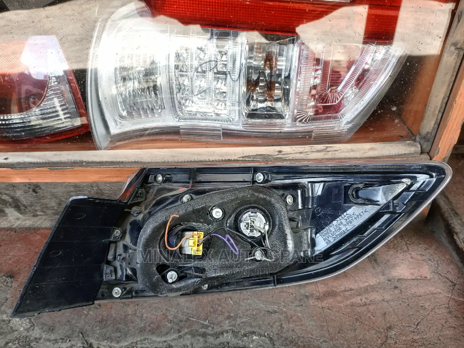 Mazda Axela Station Wagon Backlight(Body)
