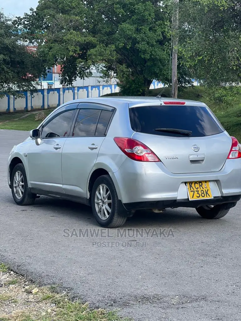 Nissan Tiida 1.5L 16V 2012 Silver