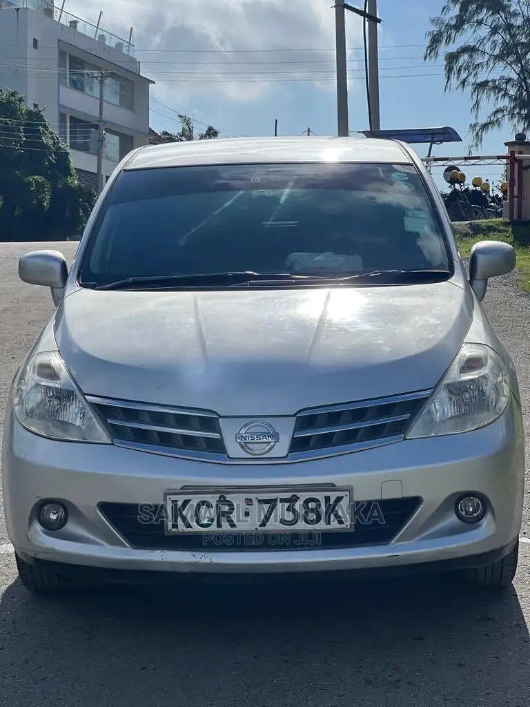 Nissan Tiida 1.5L 16V 2012 Silver