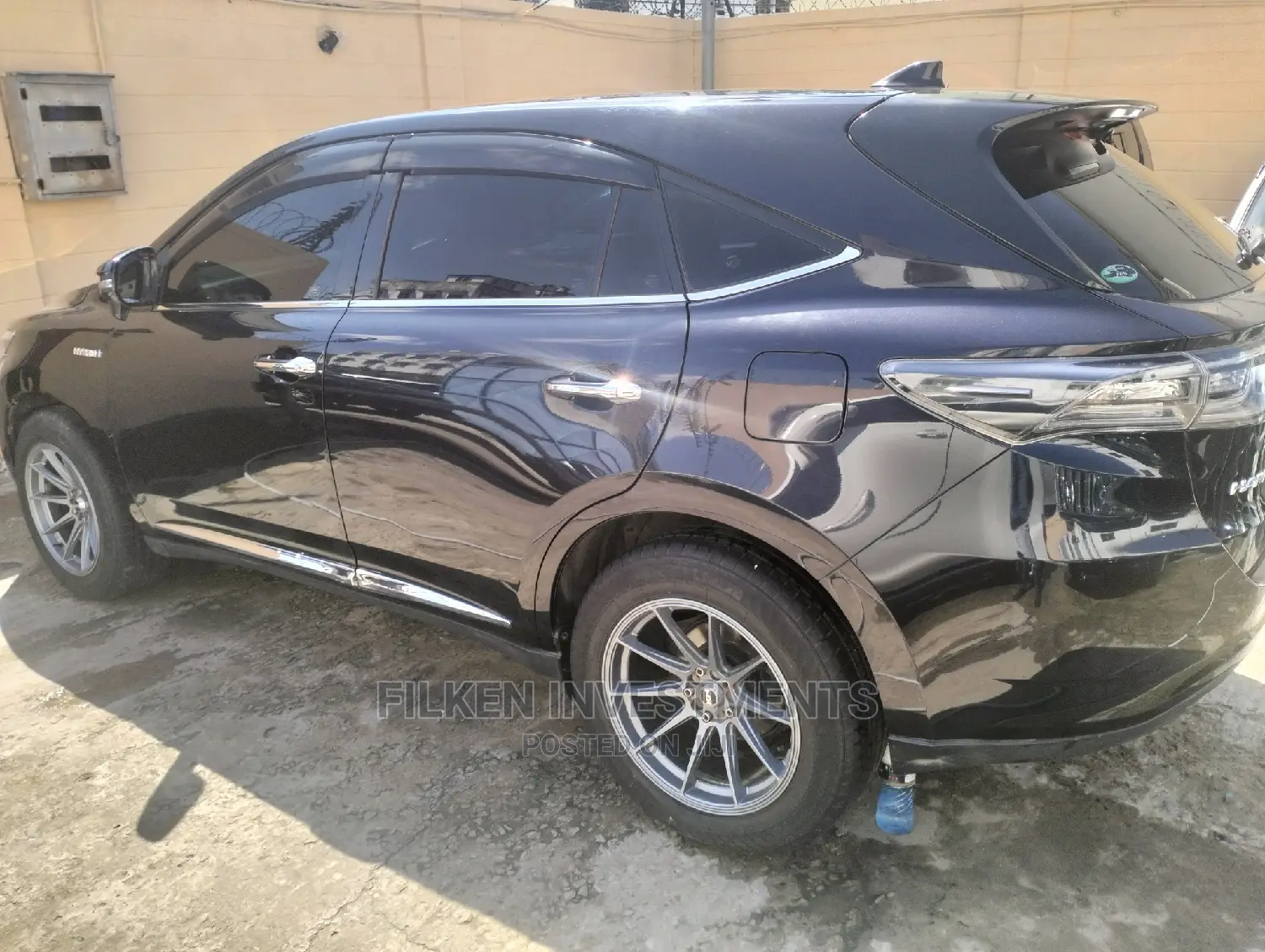 Toyota Harrier 2.5 Hybrid 4WD 2014 Blue