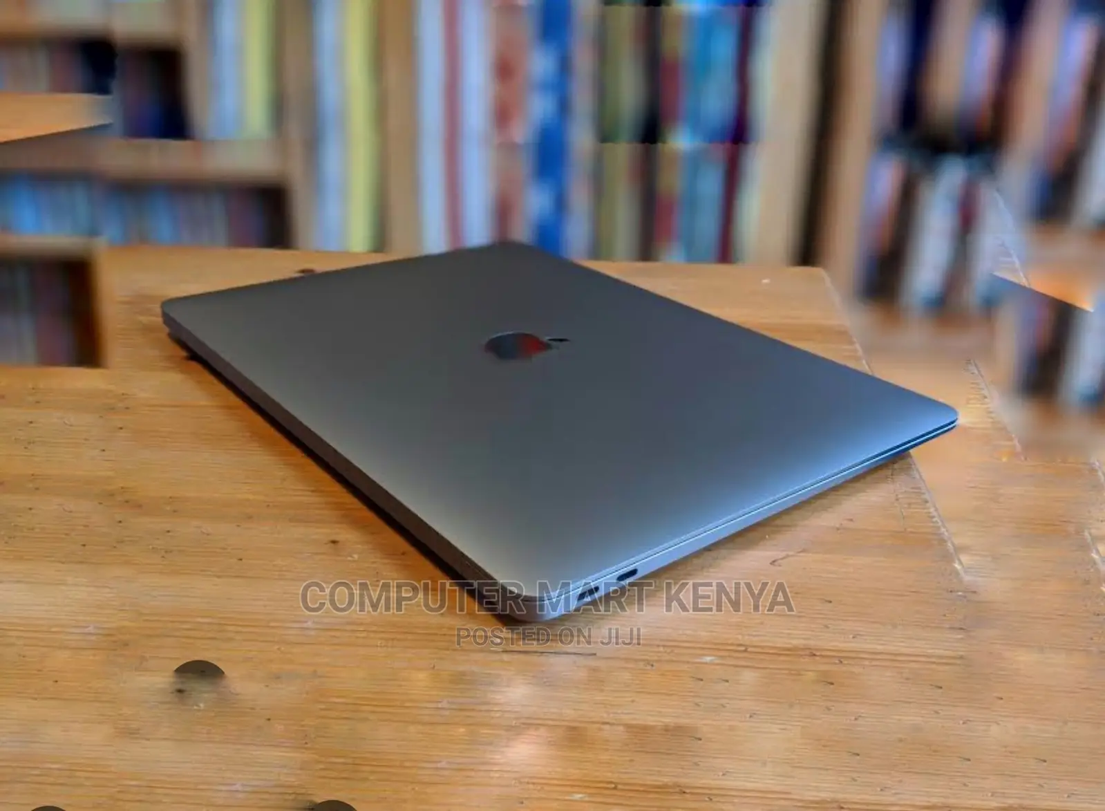 New Laptop Apple MacBook Pro 8GB Apple M2 SSD 256GB