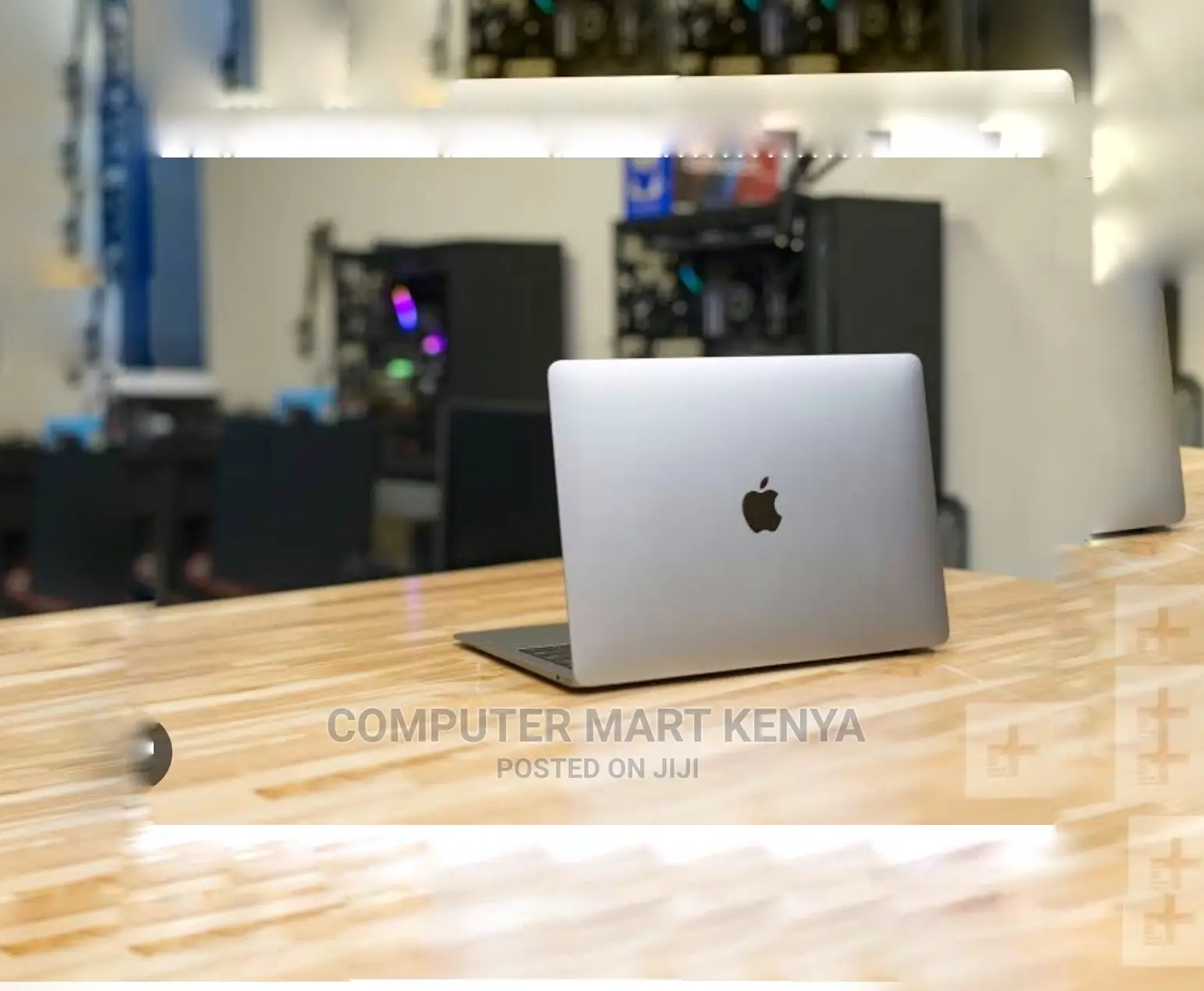 New Laptop Apple MacBook Pro 8GB Apple M2 SSD 256GB