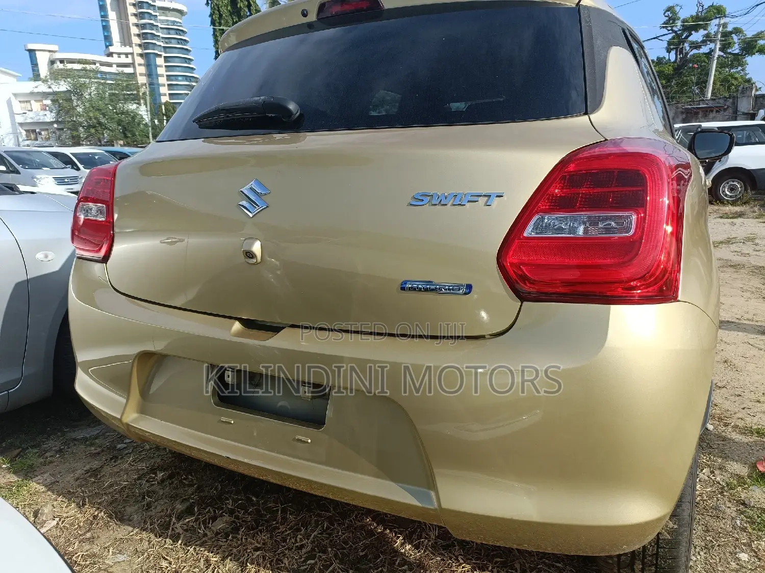 Suzuki Swift 2018 Gold