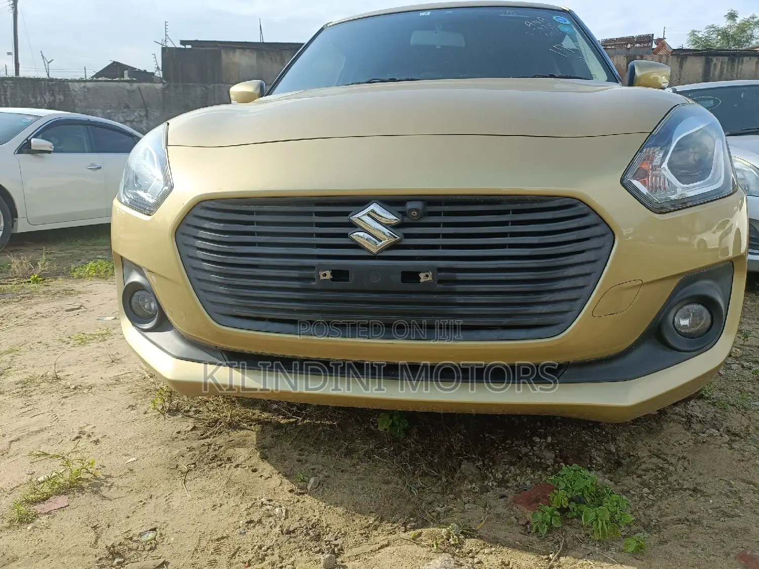 Suzuki Swift 2018 Gold