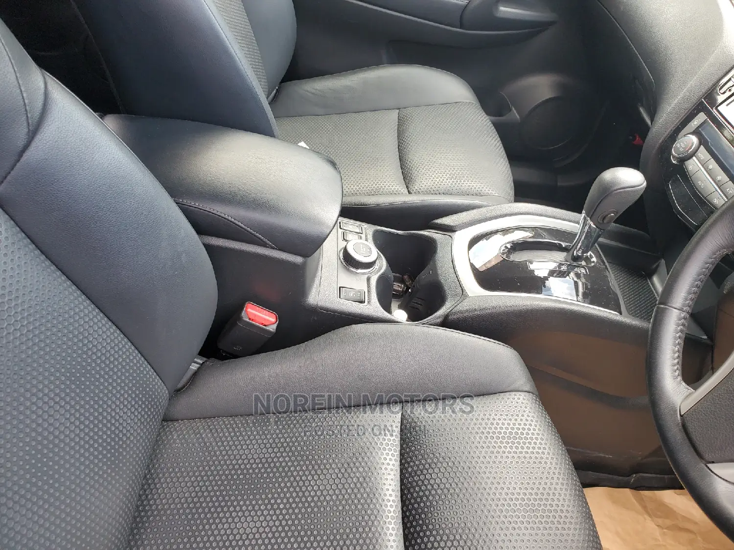 Nissan X-Trail 2016 Red