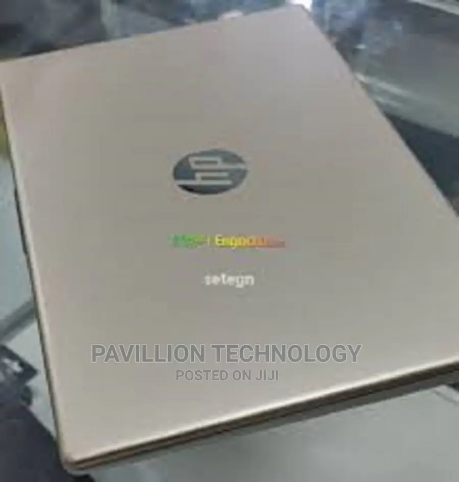New Laptop HP 250 G8 8GB Intel Core I7 SSD 512GB