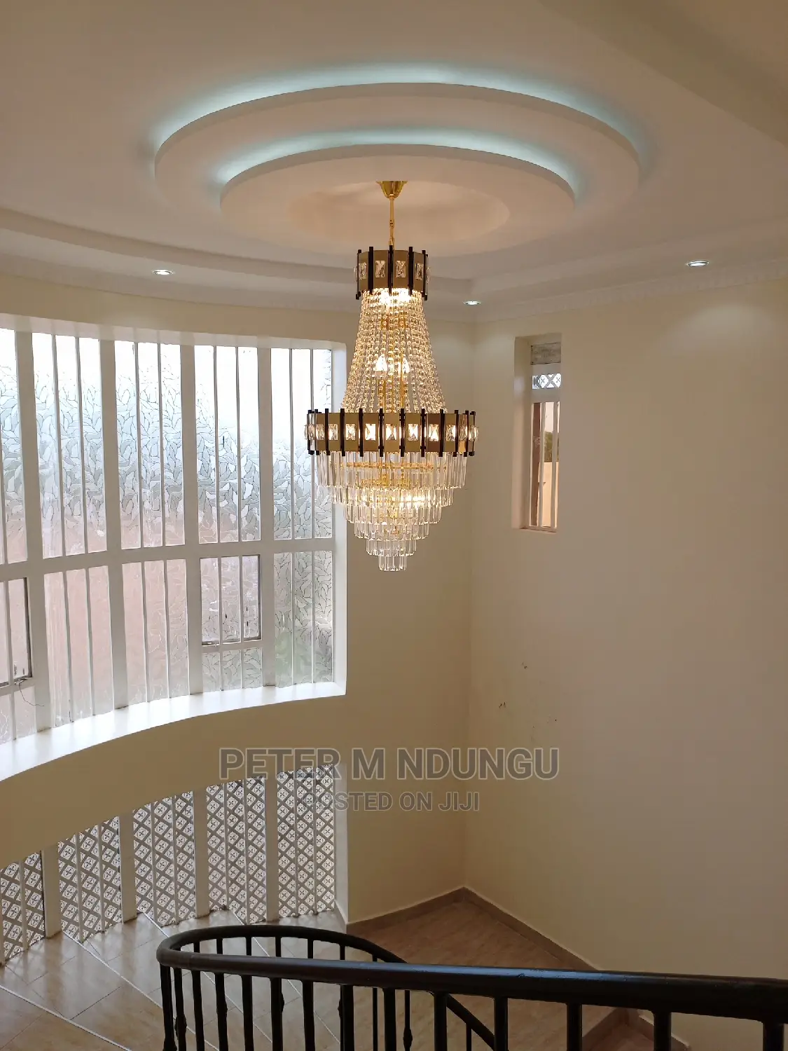 6bdrm Maisonette in Membley Estate for sale