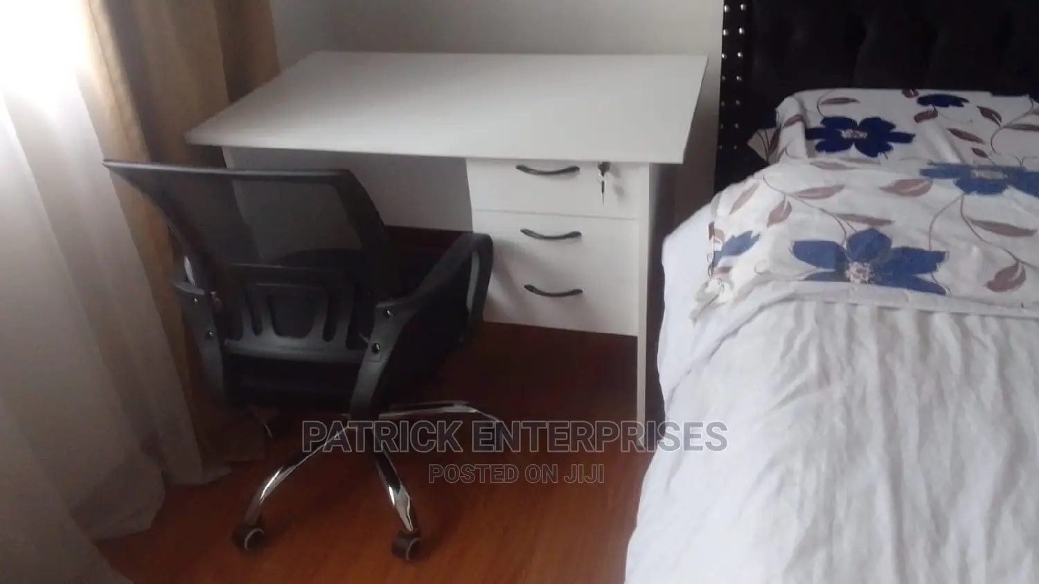 1.2 MTRS Office Desk Plus Low Back Recliner Fabric Chair