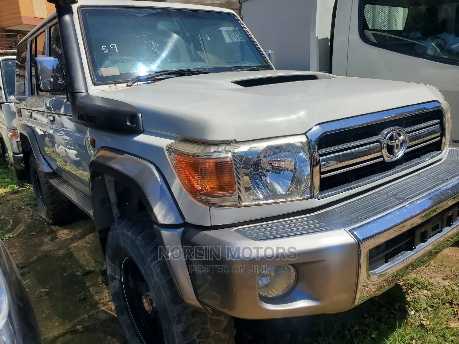 Toyota Land Cruiser 2016 Beige