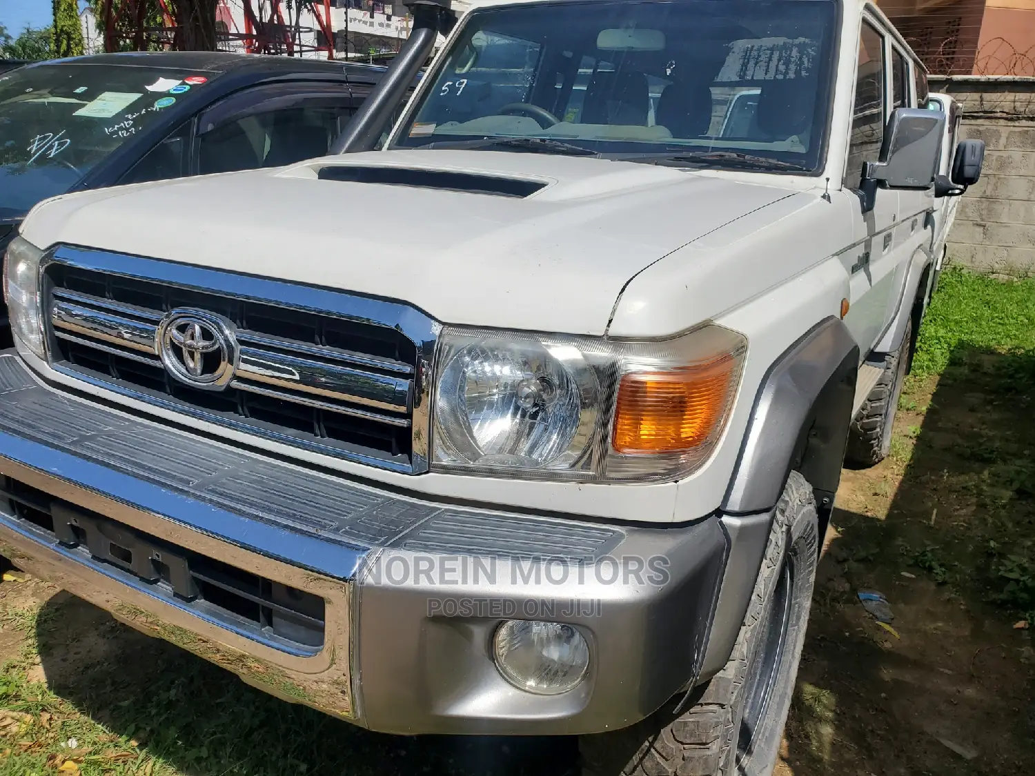 Toyota Land Cruiser 2016 Beige