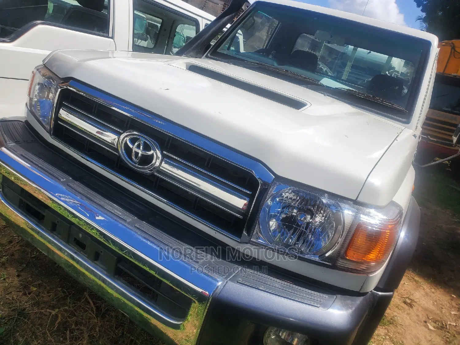 Toyota Land Cruiser 2016 Beige