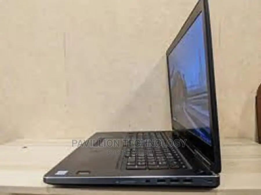 Laptop Dell Precision 7710 16GB Intel Core I7 SSD 256GB