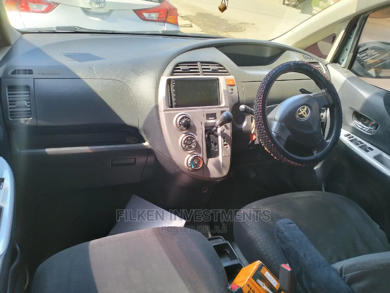 Toyota Ractis 1.5 FWD 2008 Silver