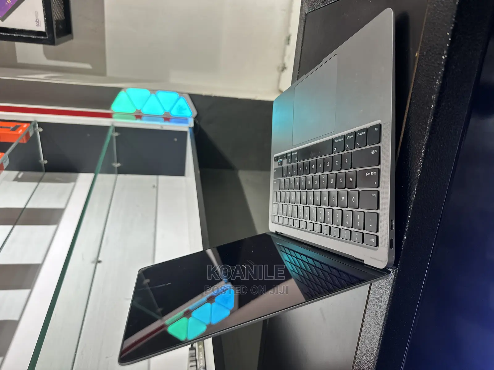 Laptop Apple MacBook Air 2020 8GB Intel Core I3 SSD 256GB