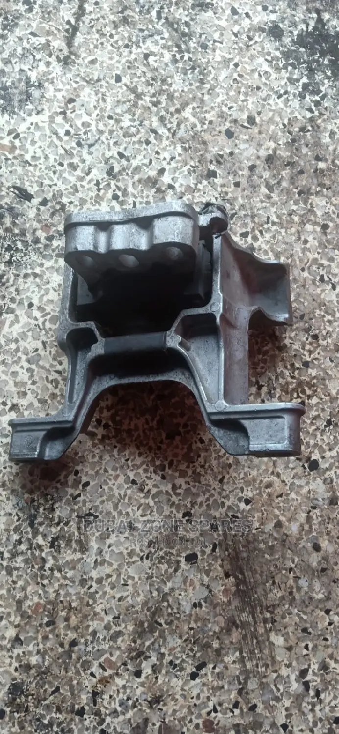 Engine Mount Cx5, Cx7 DIESEL and Petrol Available.