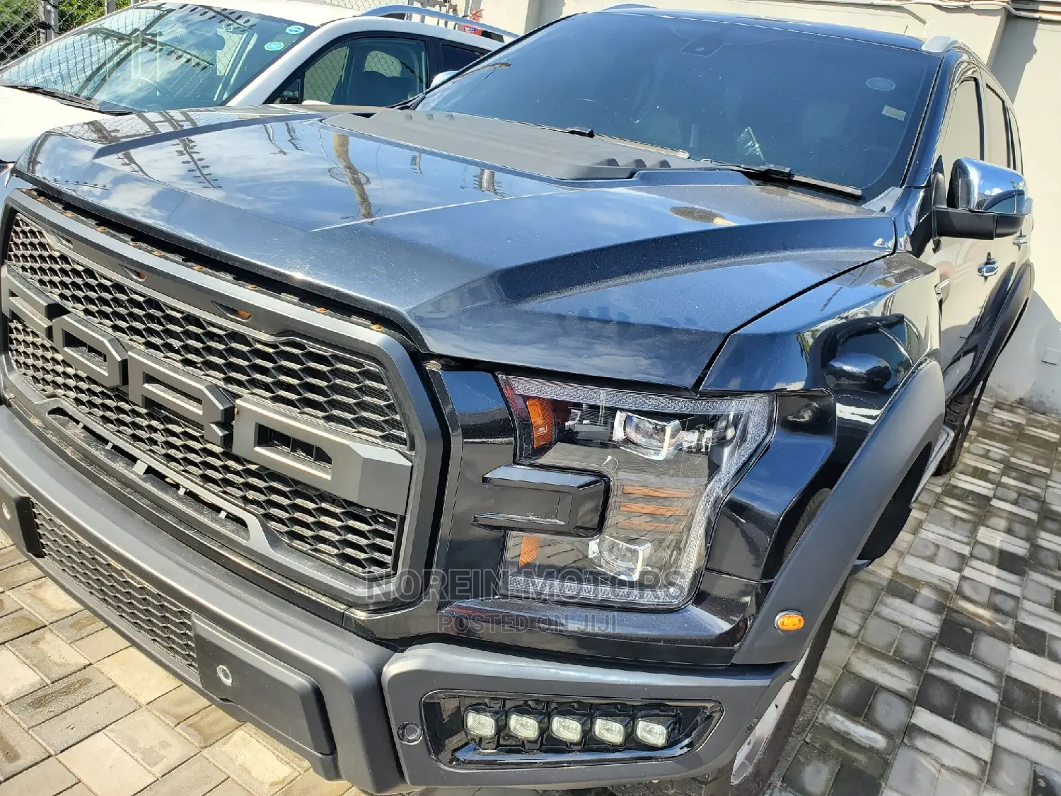Ford Everest 2016 Matt Black