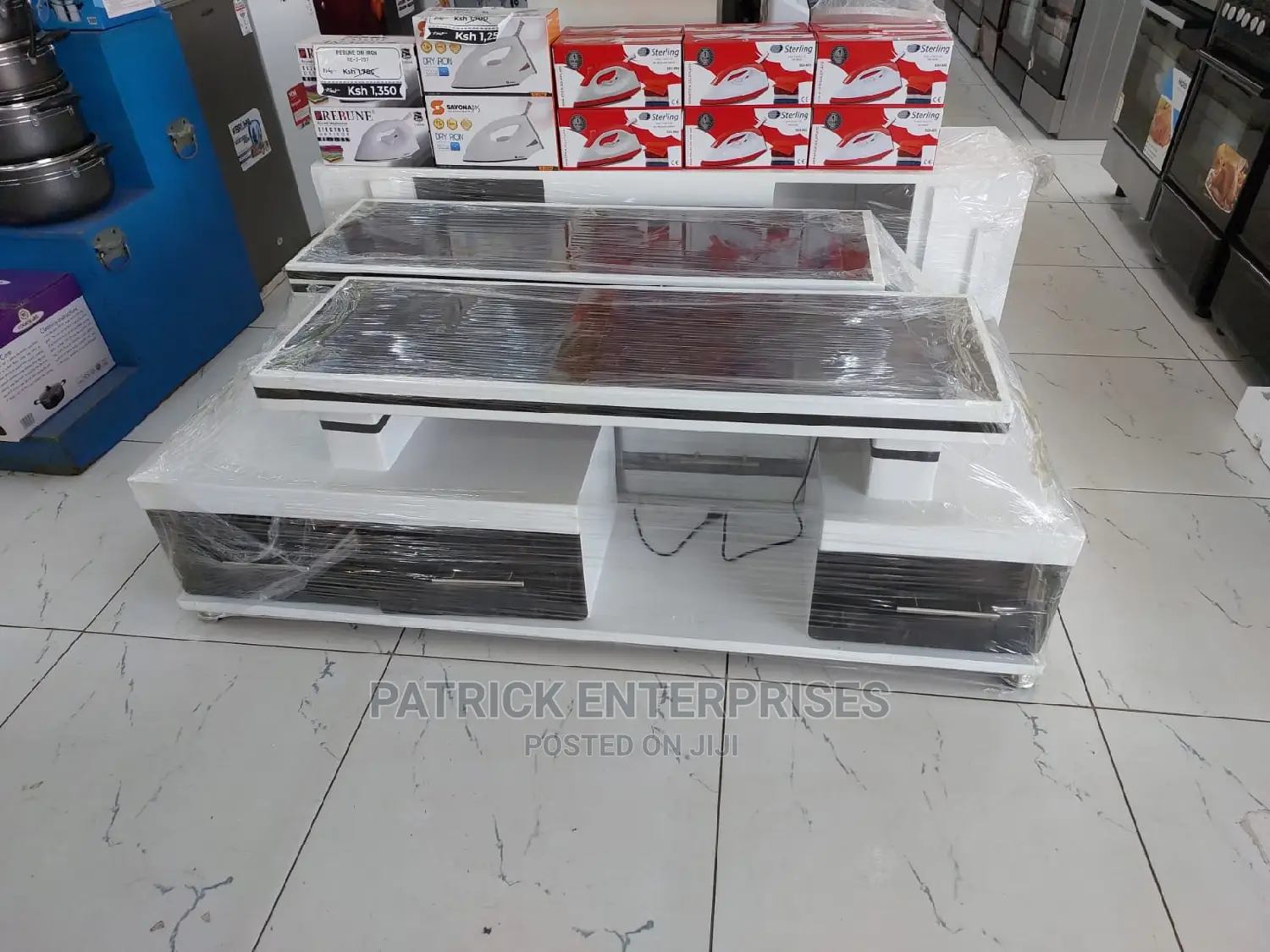 Morden Wooden TV Stand With LED Lights