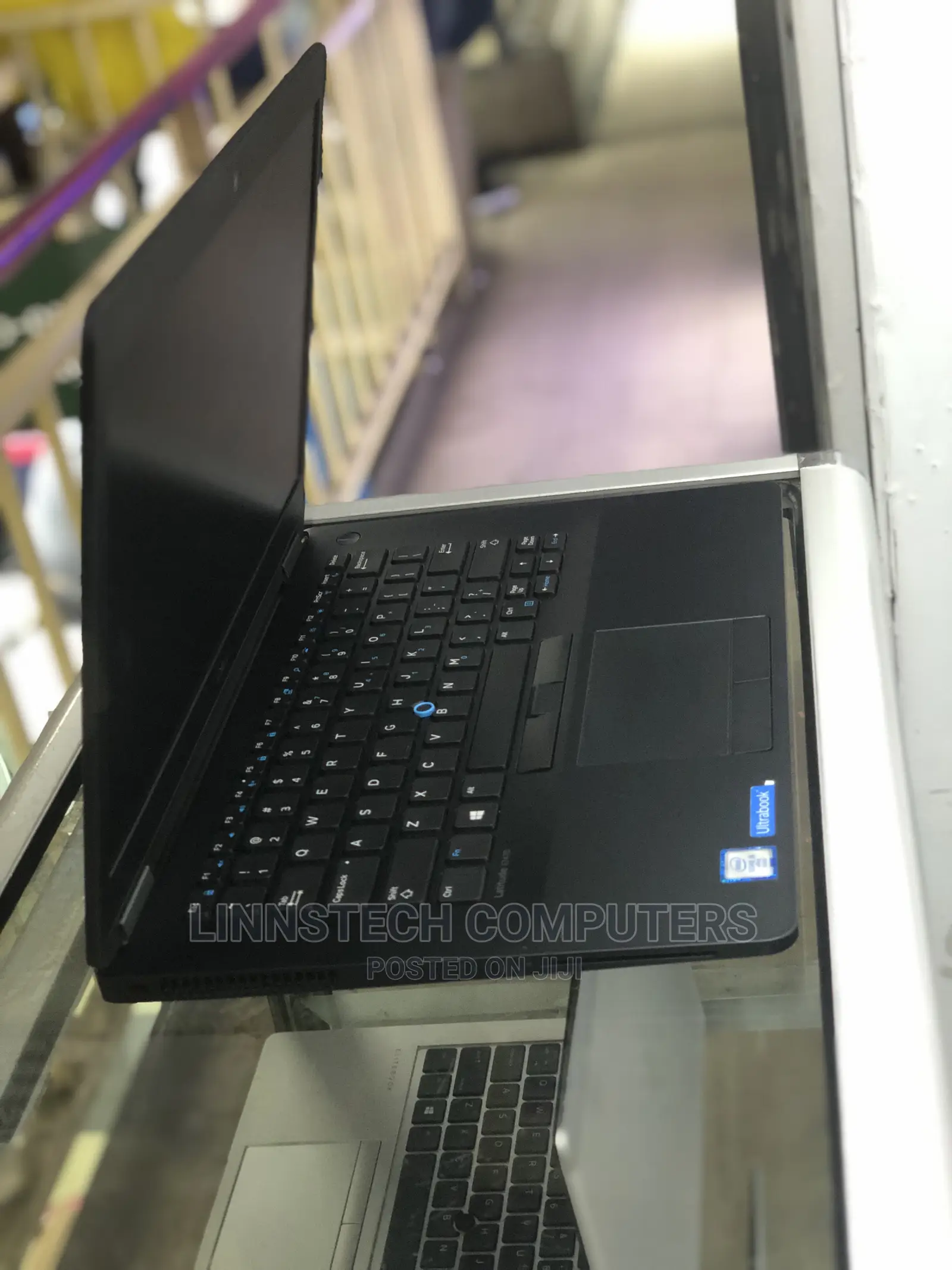 Laptop Dell Latitude 7400 8GB Intel Core I5 SSD 256GB