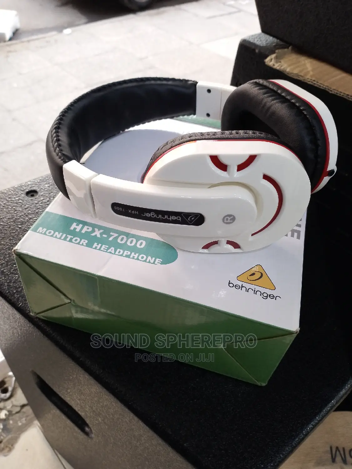 Behringer HPX-7000 Headphones