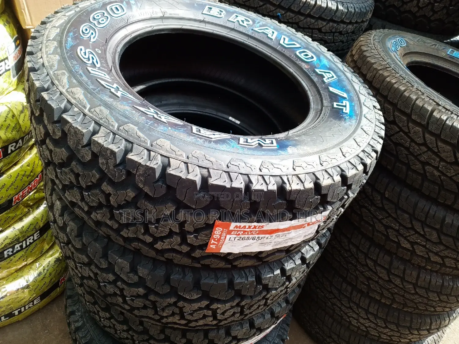 265/65r17 Maxxis a/T 980