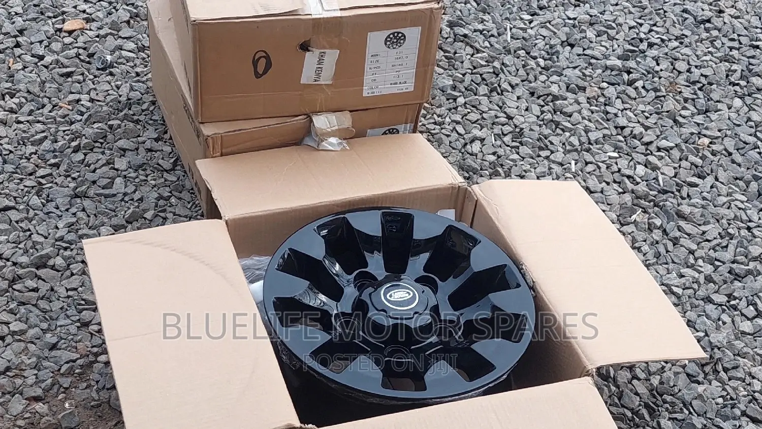 Size 16 Rims for Land Rover Defender.